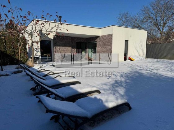 Продаж автономного будинку з басейном біля Дніпра, Осокорки Киев