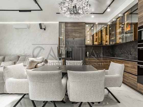 Продаж таунхаусу на Осокорках. Метро Славутич. ПРЕМІАЛЬНИЙ Ремонт Киев