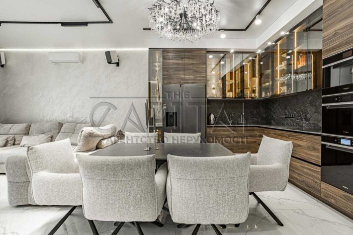 Продаж таунхаусу на Осокорках. Метро Славутич. ПРЕМІАЛЬНИЙ Ремонт - фото 1