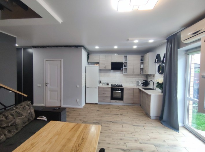 Продам Таунхаус 3 спальні +кухня вітальня - фото 1