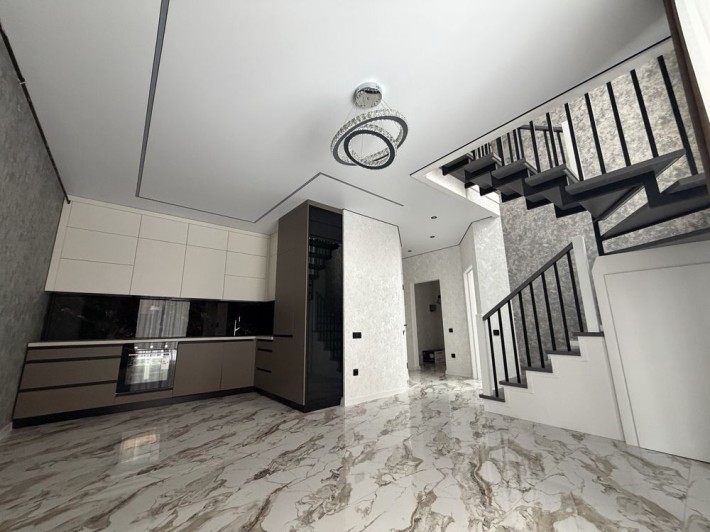 Дуплекс з ремонтом! Престижна локаці! Поруч зупинка та інфраструктура! - фото 1