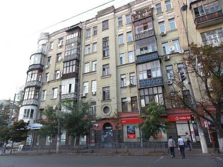 Продаж напівпідвального приміщення в центрі (Січових Стрільців 14а) - фото 1