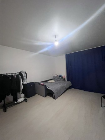 Комфортна однокімнатна квартира для дівчини на підселення - фото 1