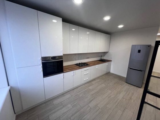 Здам сучасну 3х кімнатну квартиру студію в Центрі! Хмельницький