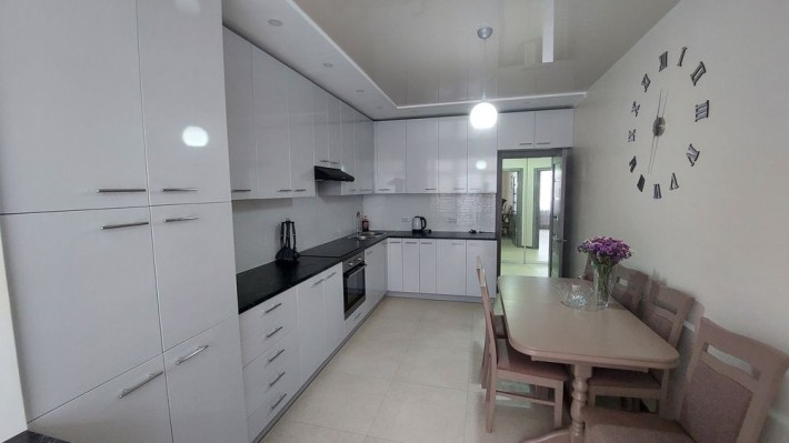 Оренда 2к квартири в центрі Івано-Франківська - фото 1