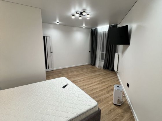 Оренда , Власник, нової квартири сучасним ремонтом Княгинин Ивано-Франковск