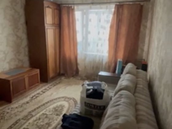 Однокімнатна квартира по вул . Київській Кременчук