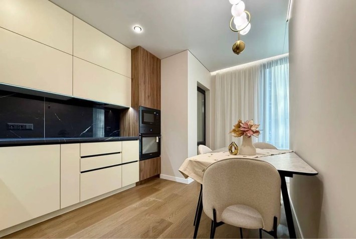 Перша здача, стильна 2кім квартира біля озера ЖК Manhattan - фото 1