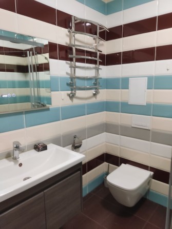 Сдам 2-ю квартиру в Новострое! 13000! Генератор стоит на дом! - фото 1