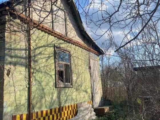 Длянка с будинком на Мирному в гарному місці