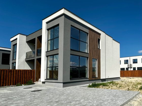 Дуплекс дом Осокорки метро Славутич Дарницкий Киев озеро участок  без% Киев