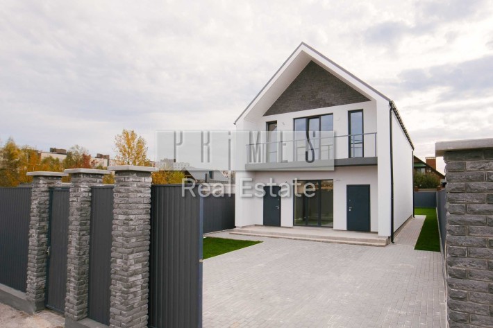 Продаж будинок 185м2, вул. Сергія Колоса, 2, Жуляни - фото 1