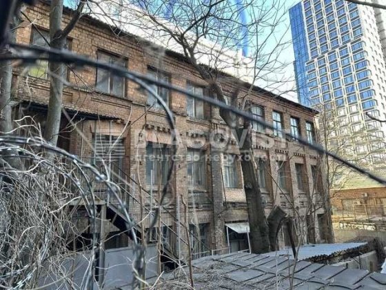 Продаж Будинку Жилянська 26А 355кв.м. 3 поверхи Метро Олімпійська Киев