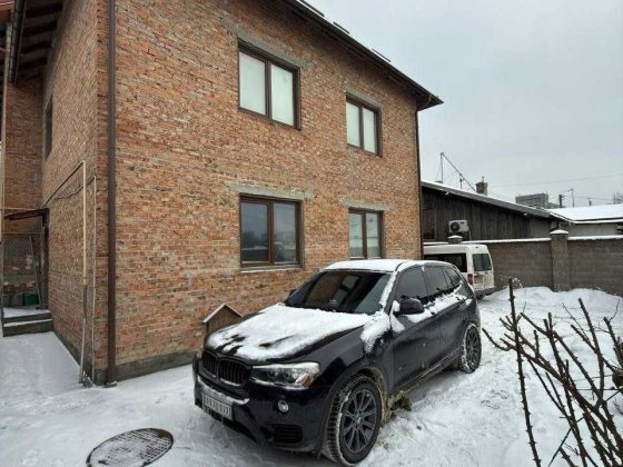 Продаж частини будинку з окремим входом та заїздом вул Шевченка, Львів Львів