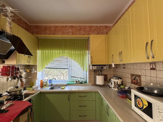 Продам будинок на початку Лелеківки