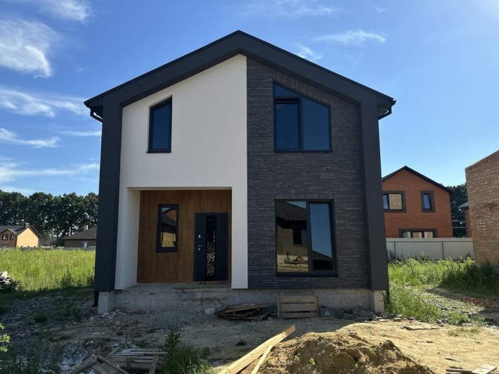 Продам сучасний будинок газ , світло   ценралізована вода - фото 1