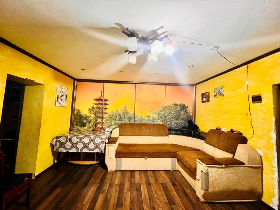 Продаж будинку Шкільний з приватизованою ділянкою 6,5 соток