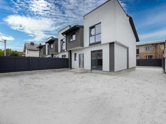 Продаж будинок/котедж у Львові, вул. Чигиринська Львів