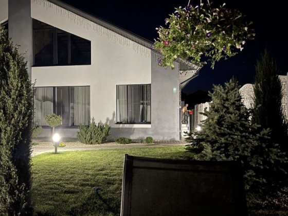 Дом 355 м² в закрытом коттеджном посёлке, 7 соток Запоріжжя