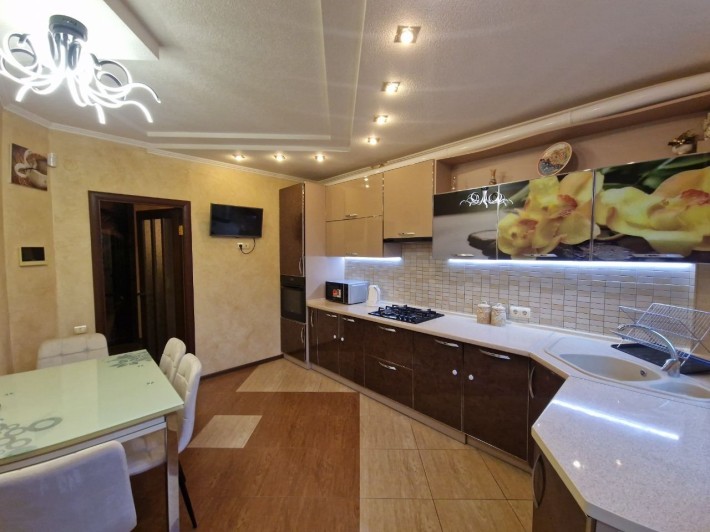 Оренда 2 кімнатної квартири в новобудові - фото 1