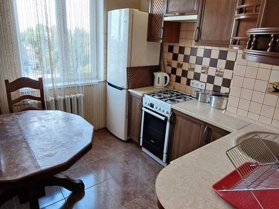 Сдам 2 комн квартиру на 97 квартале Кривой Рог