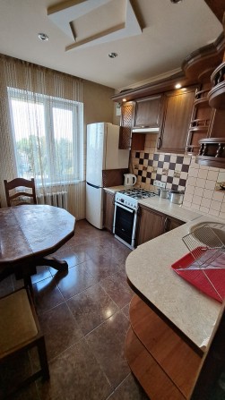 Сдам 2 комн квартиру на 97 квартале - фото 1