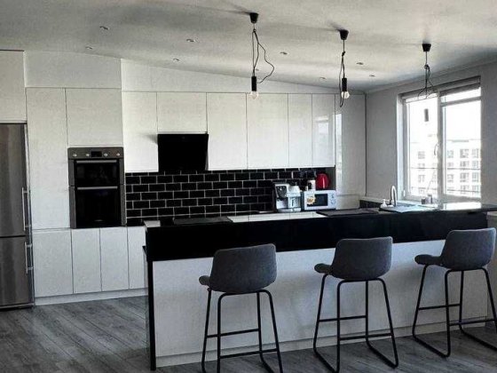 Оренда 3-кім квартири + кухня-вітальня, енергонезалежність Ивано-Франковск