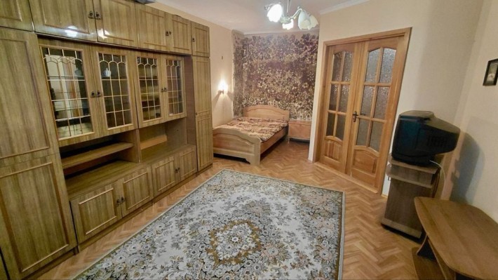 Оренда квартири в самому центрі міста - фото 1