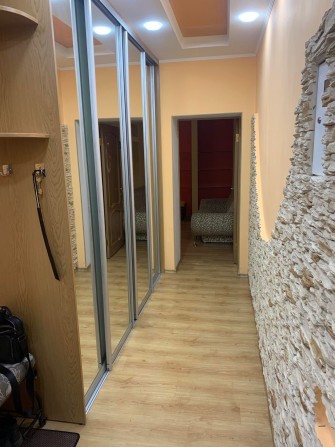 Оренда трикімнатної квартири в центрі (3к) - фото 1