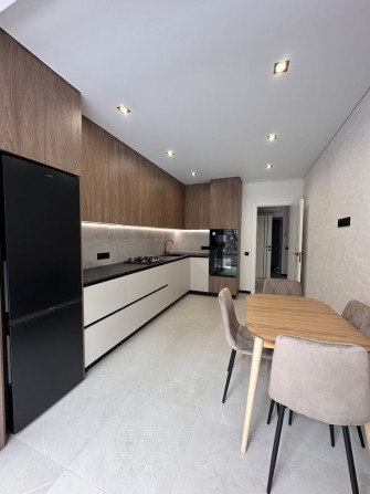 Центр/Перша здача/Стильна квартира ЖК Княгинин - фото 1