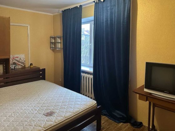 Затишна 2-кімнатна квартира в центрі. Луцк