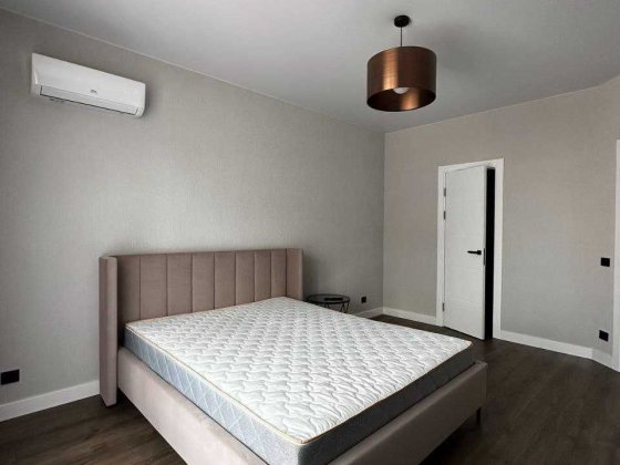 Оренда студійного планування квартири на Івасюка Ивано-Франковск