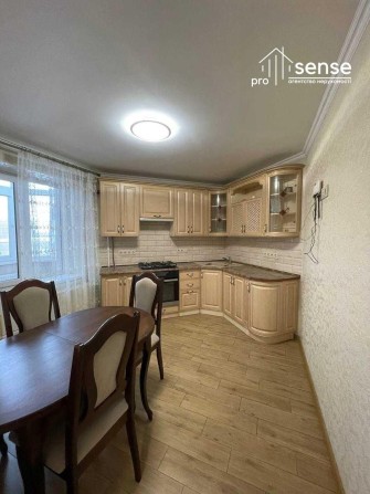 Оренда 3х кімнатної квартири в центрі міста! - фото 1