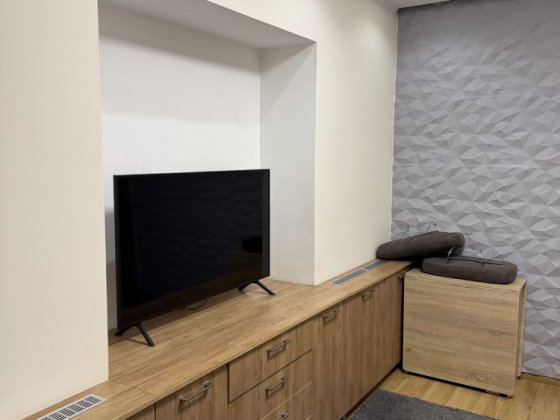 Оренда квартири новобудова технікою меблямі з зарядкою під електромобі Луцк