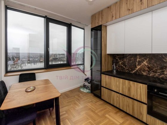 Оренда 2К Квартира з виглядом на озеро у ЖК PARUS. Перша Здача Ивано-Франковск