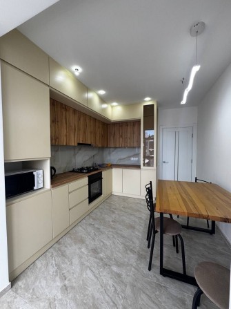 Оренда 2 км квартири в центрі міста - фото 1