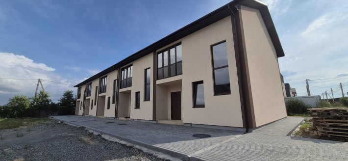 Кутовий таунхаус з центральними комунікаціями від забудовника! - фото 1