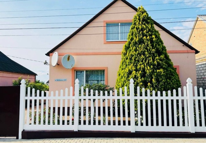 Продам дом в центре Таромского - фото 1