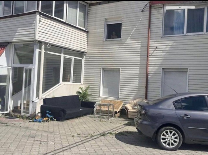 Продам 5-кімнатний будинок у центрі Дніпра з гаражем і ділянкою - фото 1