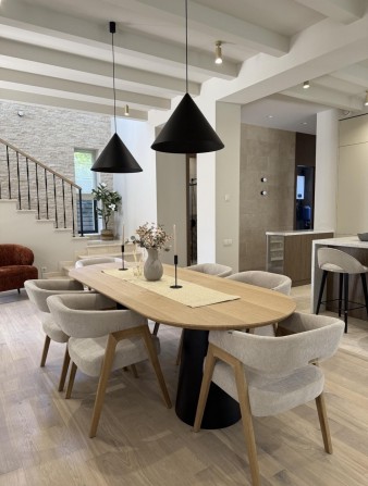 Новый дом из красного кирпича на Фонтане с бассейном и террасами. - фото 1