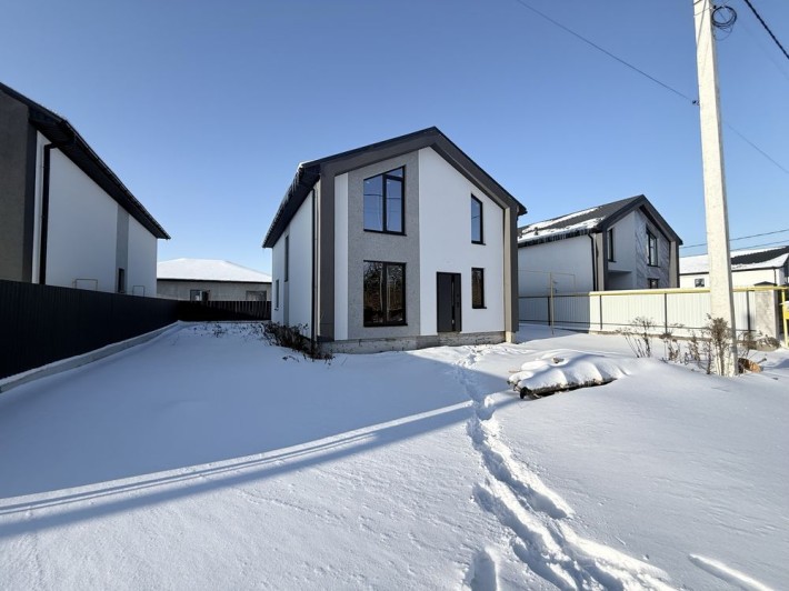 Продам двох поверховий будинок - фото 1