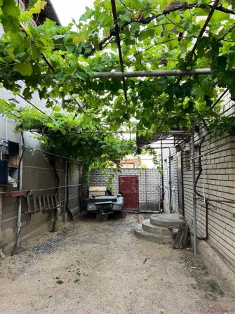 Продам сучасний будинок з капітальним ремонтом — вул. Ядова! - фото 1