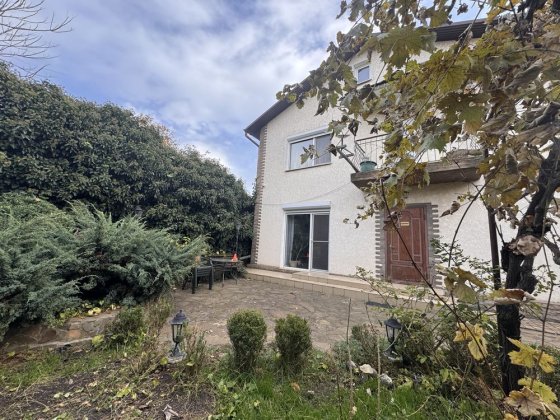 Добротный дом. Черемушки. 9 сот земли. С ремонтом Одесса