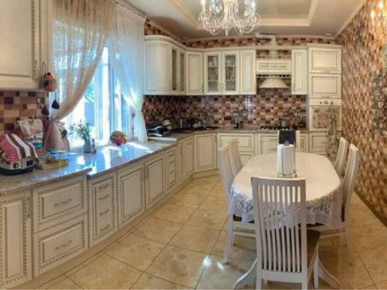 Будинок 2-поверховий в Варваровці