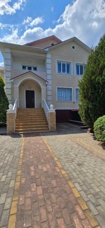 Дом в Золотой Горке, 20 соток, делимый участок, винный погреб, сауна - фото 1