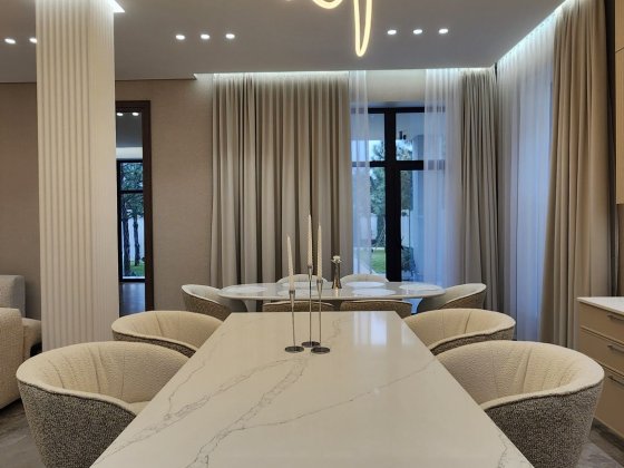 Продажа Стильного ДОМА в Совиньоне,  200м², 5 соток