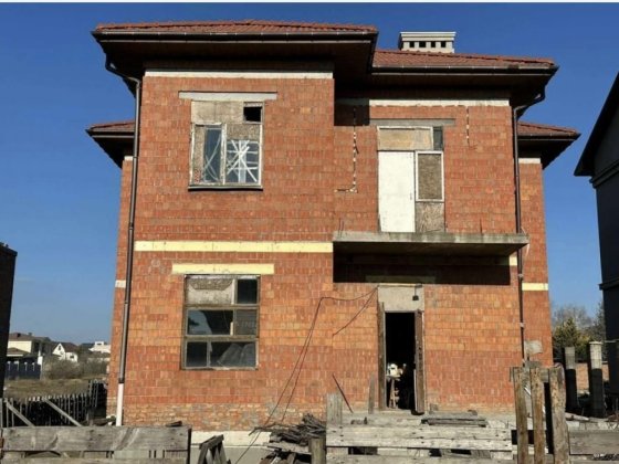 Коробка в центрі Совіньону за ціною ділянки! Терміново! Одесса