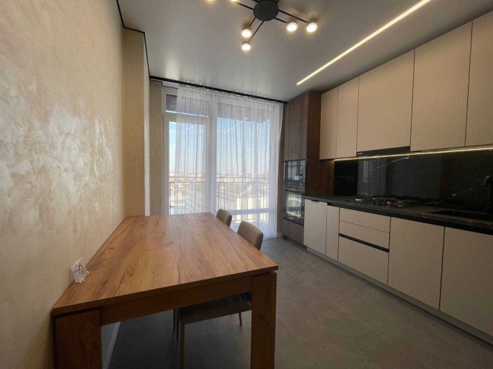 БЕЗ КОМІСІЇ !!! Стильна півторачка у тихому район - фото 1