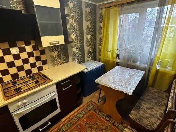 Південний вокзал з місцем для авто Полтава