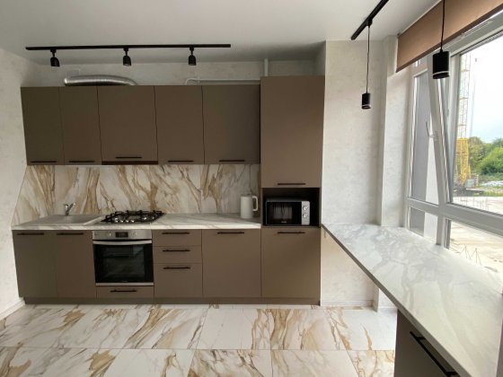 Без Комісії Здається в оренду 2 кім. квартира вул. Зоряна 2б Луцк